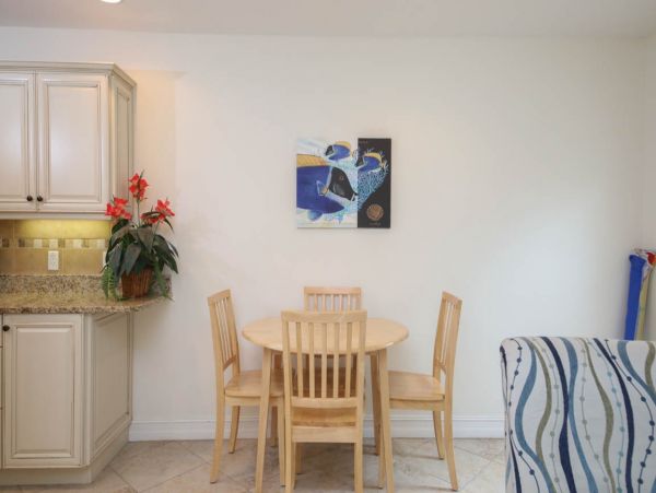 Three Bedroom Holmes Beach Vacation Home Sleeps 6 Guests